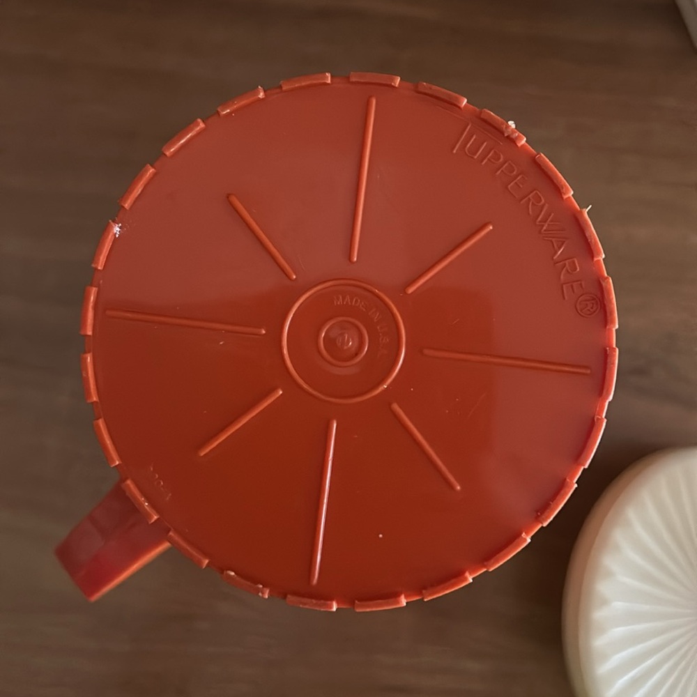 Vintage Orange Pitcher with Lid - Picture 5 of 5